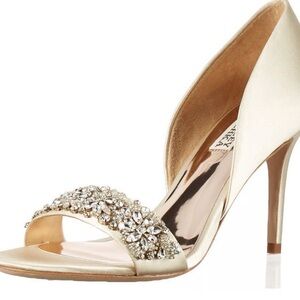 Chic Cream High Heels with Sparkling Embellishments